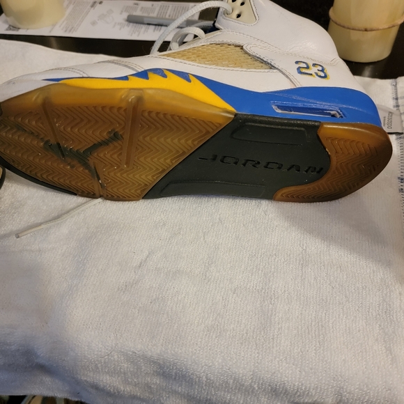 Air Jordon - Picture 4 of 6